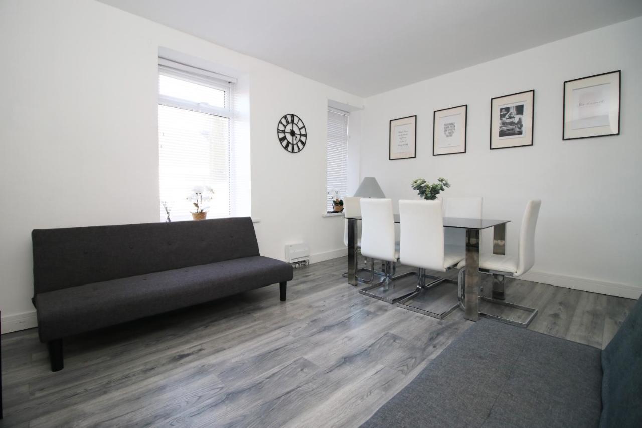 Apartment Executive Style 2 Bed Flat In Bridgend F2 *
