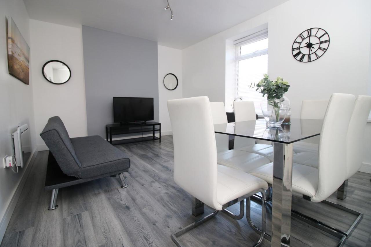 Apartment Executive Style 2 Bed Flat In Bridgend F2 *